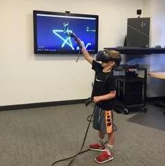 网吧模拟器 2025 能否驾驭手柄操作？