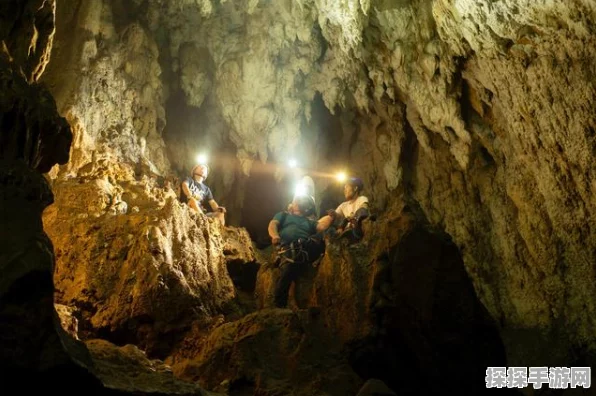 露玛岛神秘山洞出口探秘指南